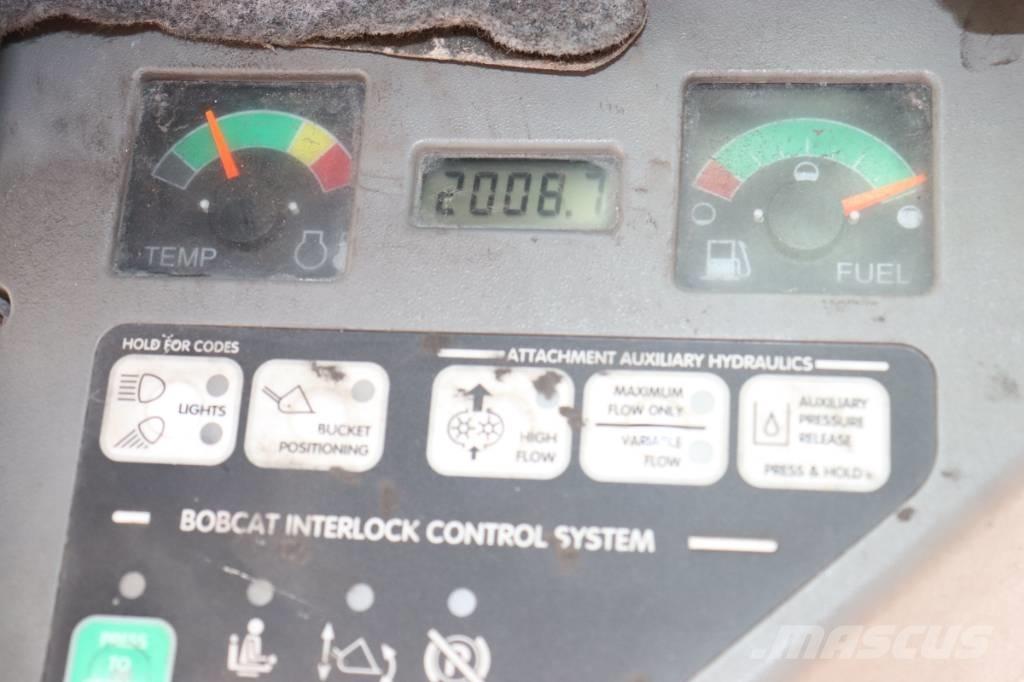 Bobcat S 130 Mininakladače