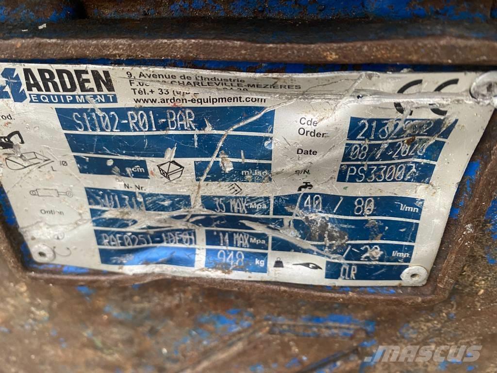 Liebherr LH22 Pásové rýpadlá