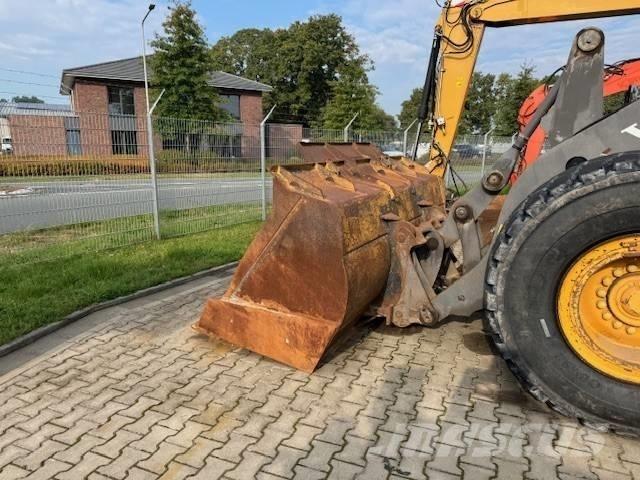 Volvo L 90 F Kolesové nakladače