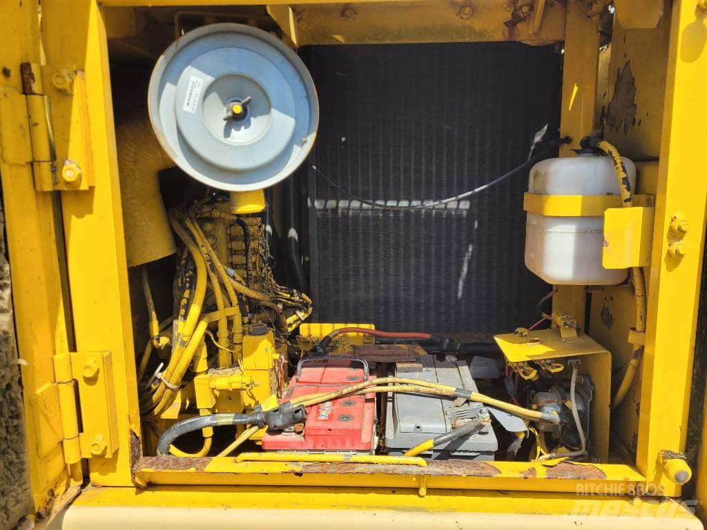 Komatsu PW160 ES-6K Kolesové rýpadlá