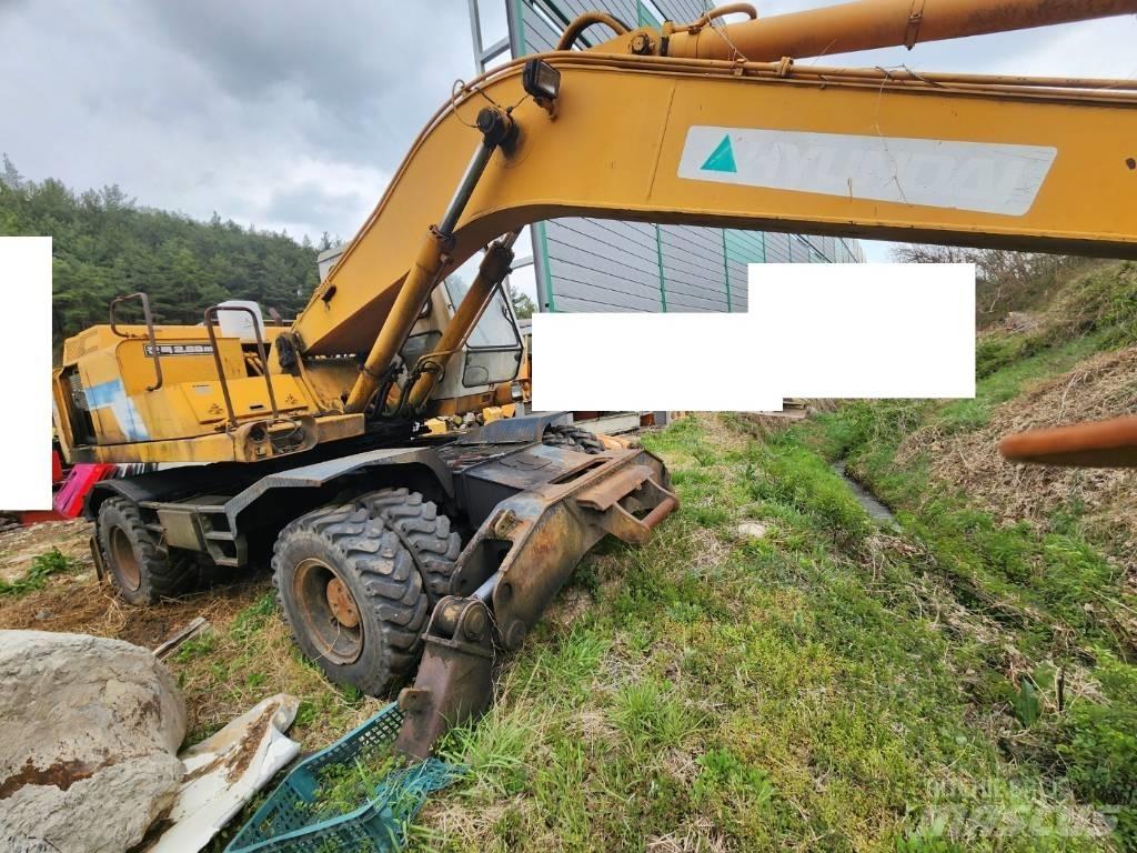 Hyundai ROBEX 2000W Kolesové rýpadlá