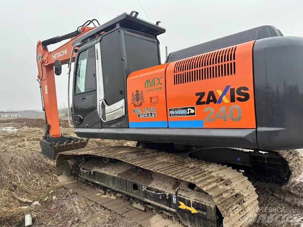 Hitachi ZX 240 Pásové rýpadlá
