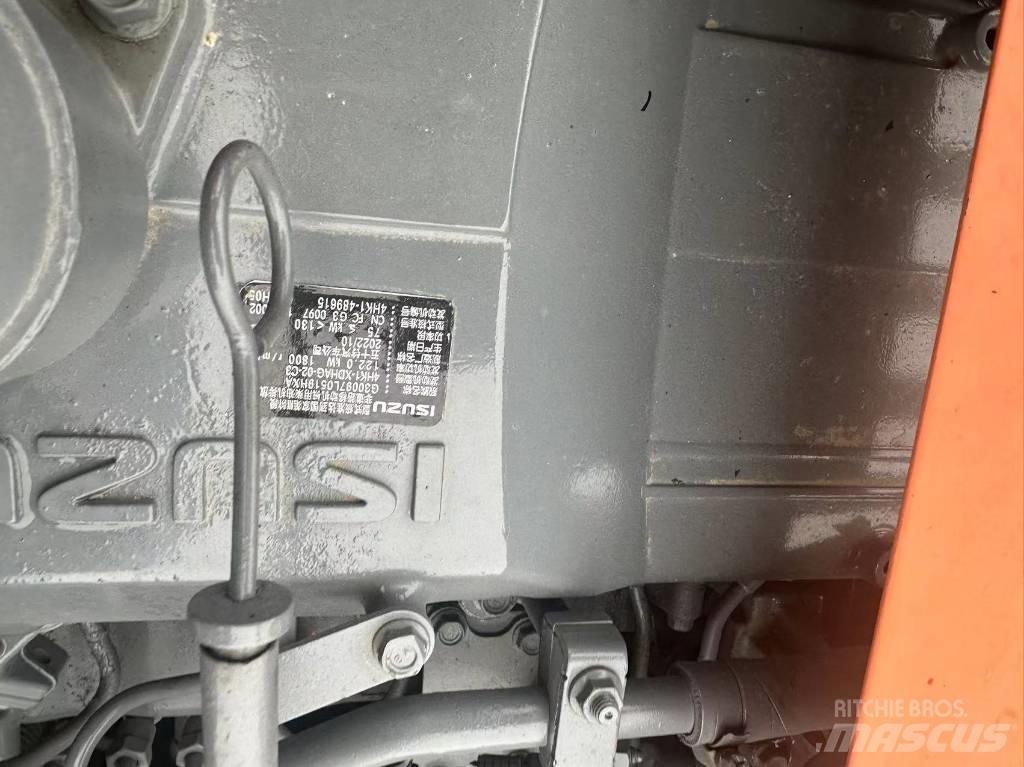 Hitachi ZX 240 Pásové rýpadlá