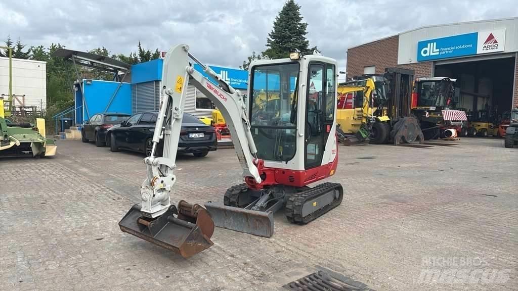 Takeuchi TB216 A Mini rýpadlá < 7t