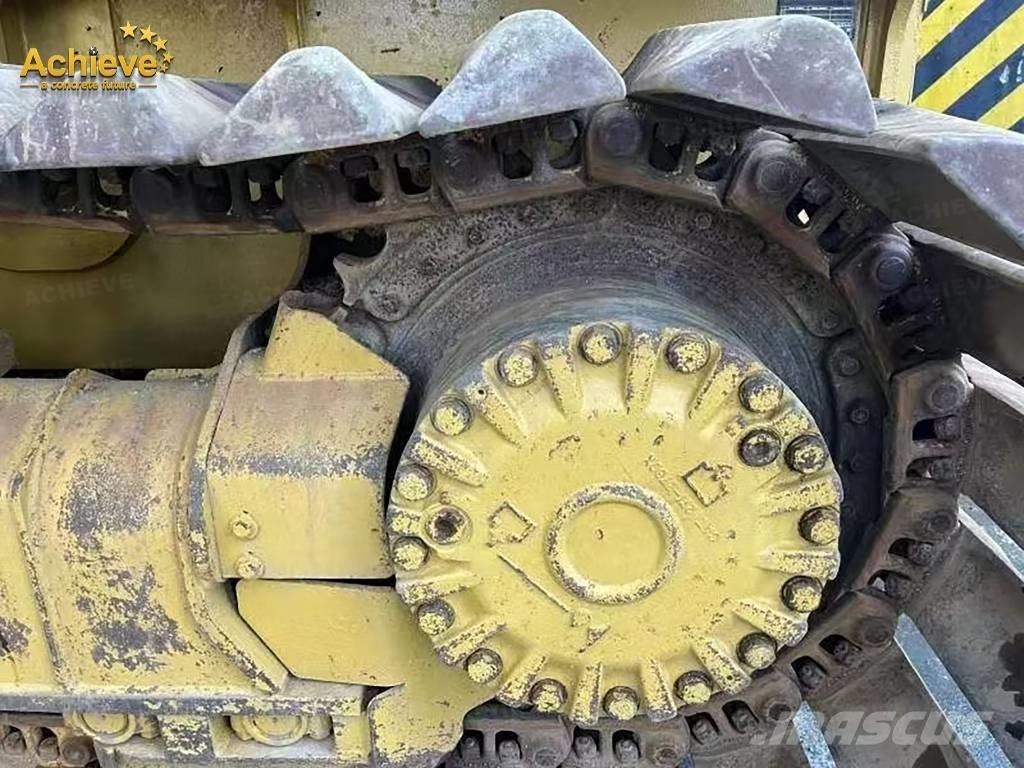 CAT D 3 Pásové dozéry