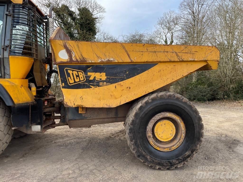 JCB 714 Kĺbové nákladné autá