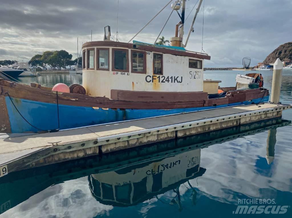  Trawler Boat Pracovné lode, bárky a pontóny