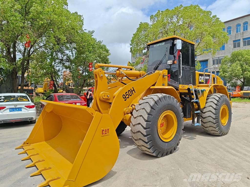 CAT 950H Kolesové nakladače