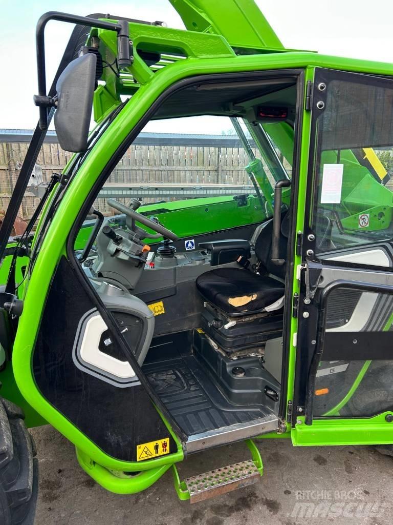 Merlo TF 33.7 Teleskopické manipulátory