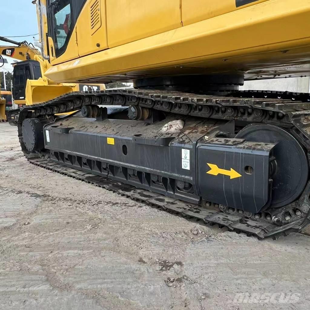 Komatsu PC360-7 Pásové rýpadlá