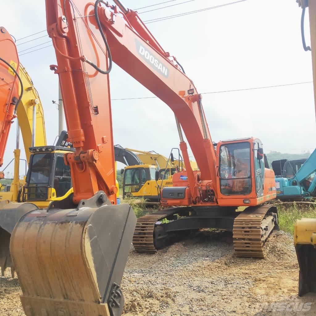 Doosan DX 300 LC Pásové rýpadlá