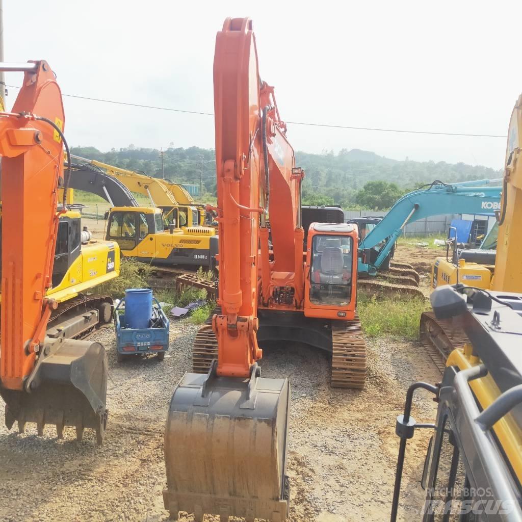Doosan DX 300 LC Pásové rýpadlá