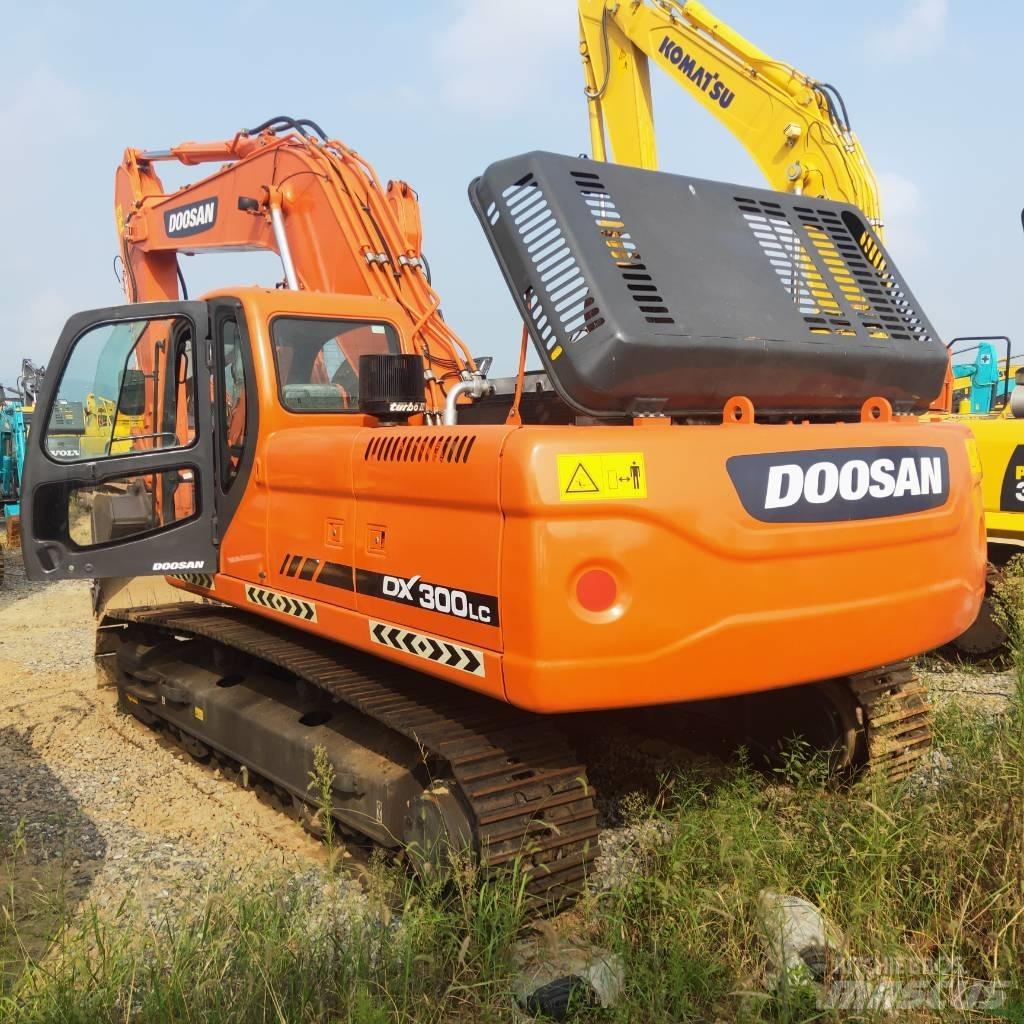 Doosan DX 300 LC Pásové rýpadlá