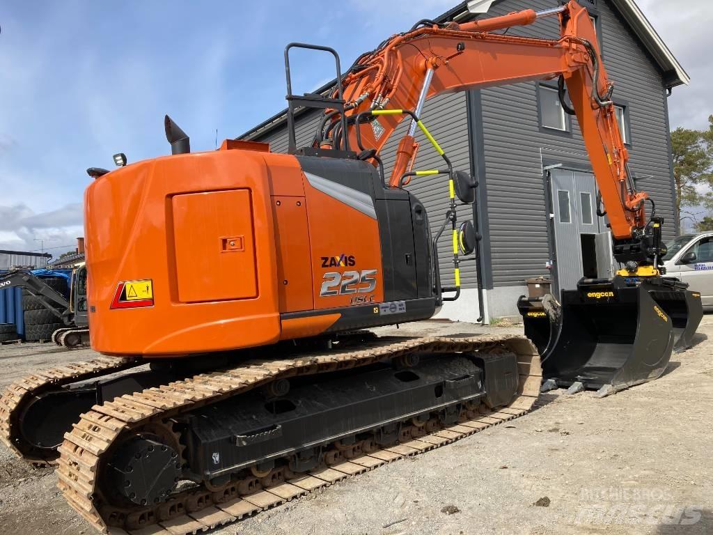 Hitachi ZX 225 US LC Pásové rýpadlá