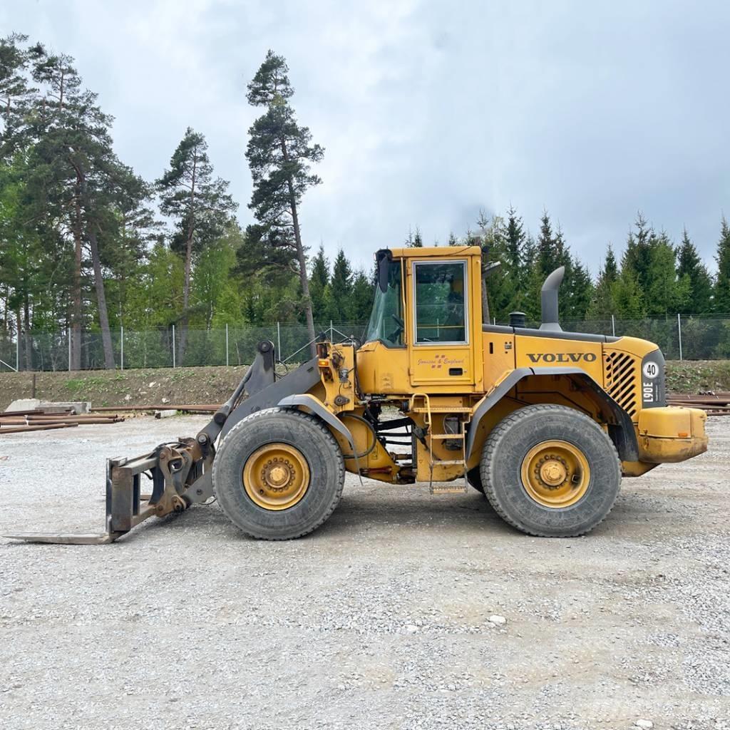 Volvo L 90 E Kolesové nakladače