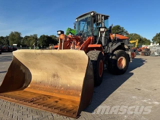 Hitachi ZW 180 Kolesové nakladače