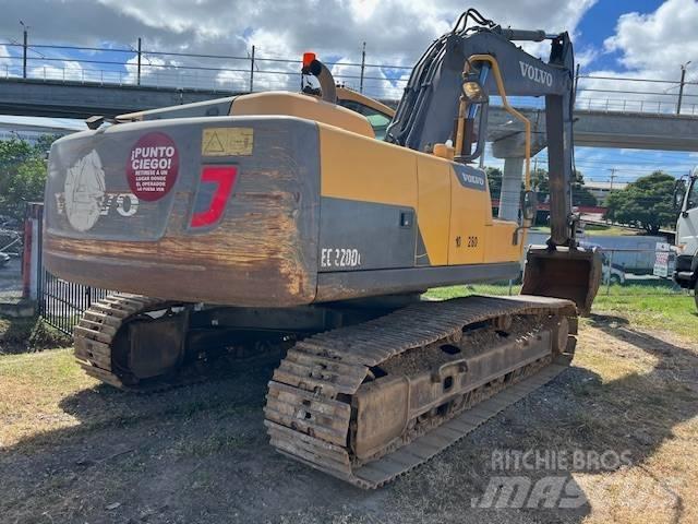 Volvo EC 220 DL Pásové rýpadlá