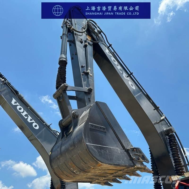 Volvo EC 220 D Pásové rýpadlá