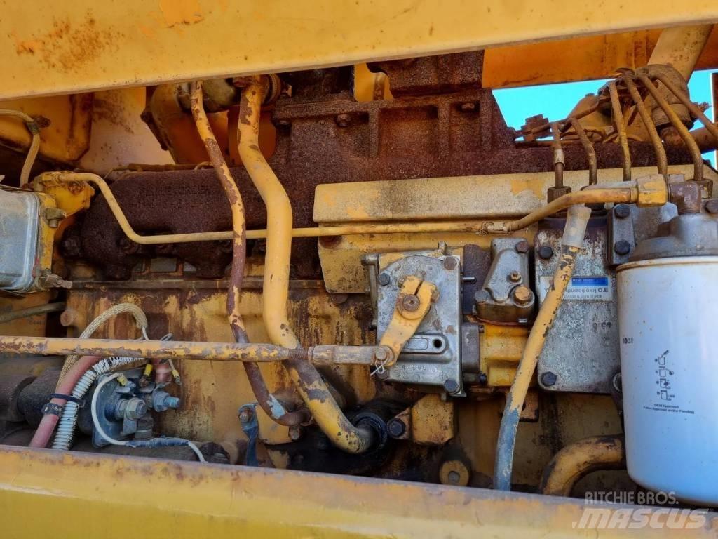 CAT 966C Kolesové nakladače