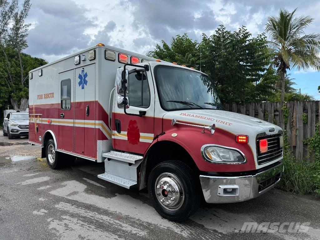 Freightliner M2 Sanitky