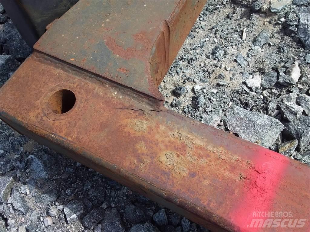 Valmet 890 Ďalšie komponenty