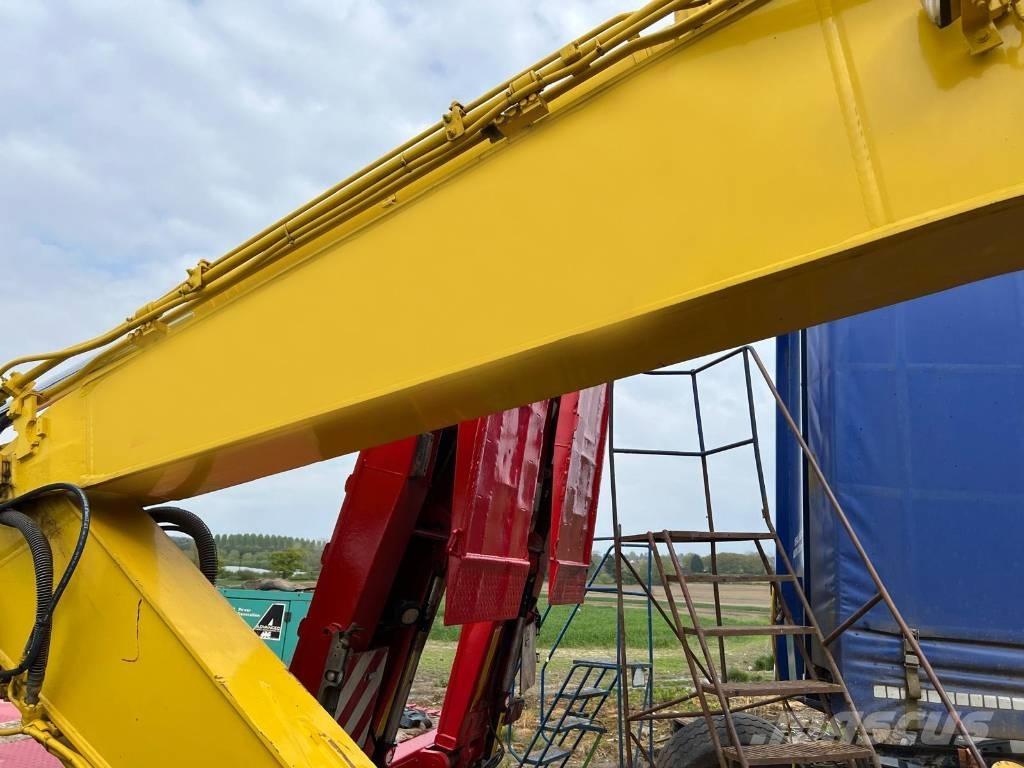 Komatsu PC 228 USLC Pásové rýpadlá
