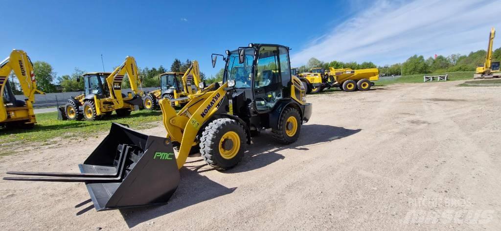 Komatsu WA 70 Kolesové nakladače