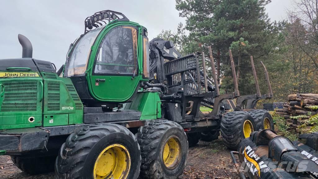 John Deere 1510 E Lesné traktory