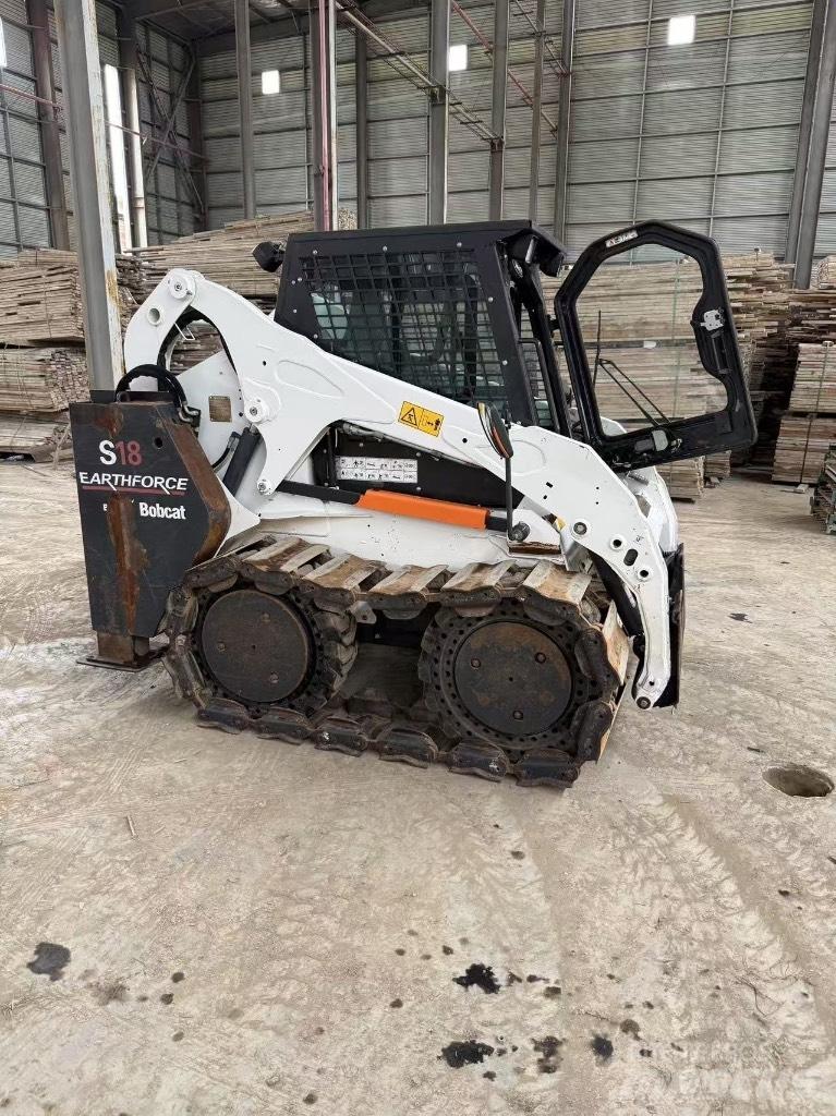 Bobcat S 18 Šmykom riadené nakladače