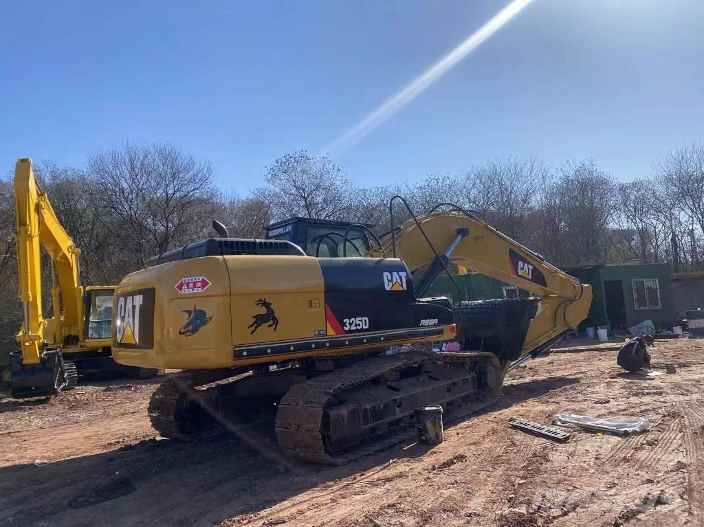 CAT 325 D Pásové rýpadlá