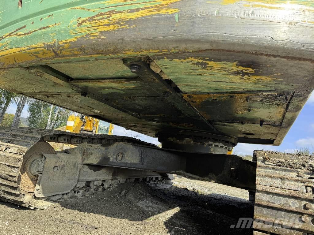 Komatsu PC 240 NLC-8 Pásové rýpadlá