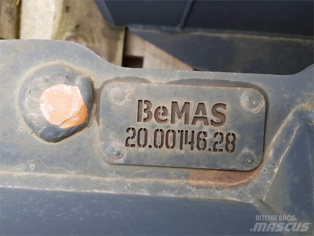 TL 500 SW010 Hĺbkové lopaty