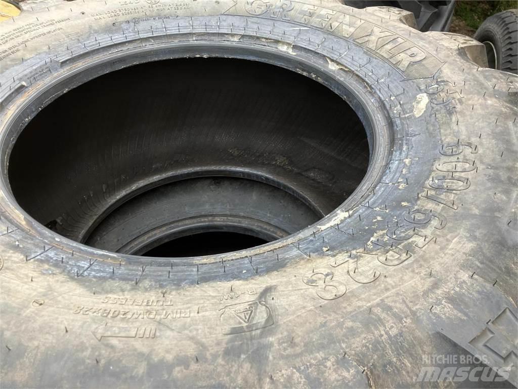 BKT 600/65R28 Pneumatiky, kolesá a ráfiky