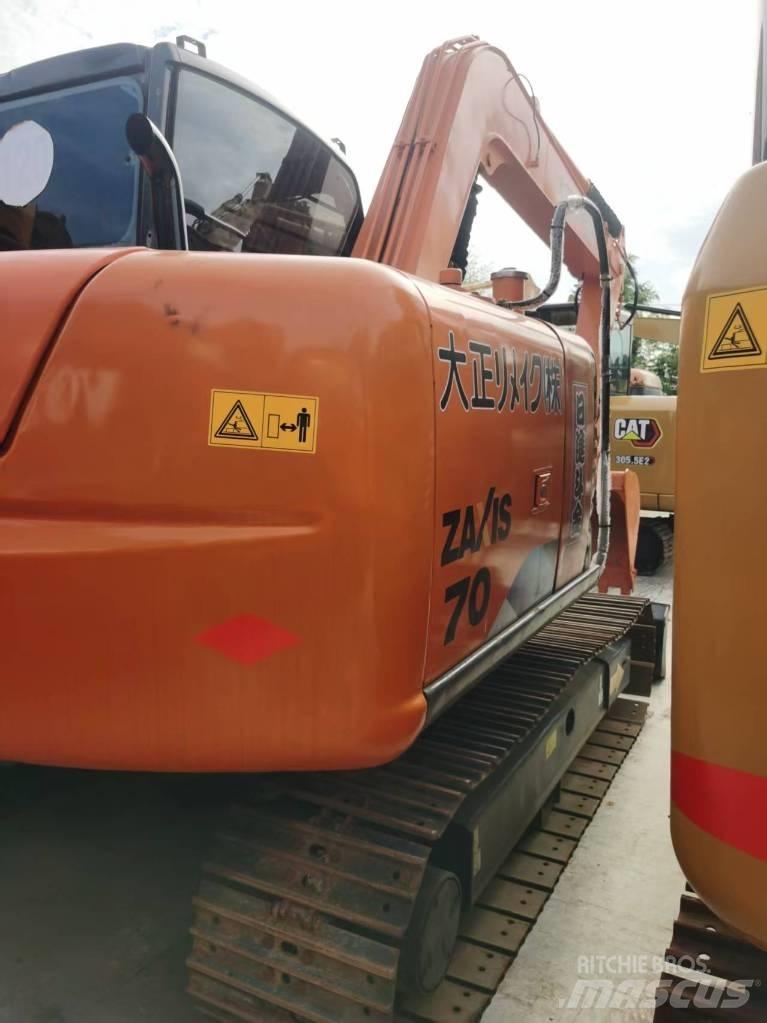 Hitachi ZX 70 Midi rýpadlá 7 t - 12 t