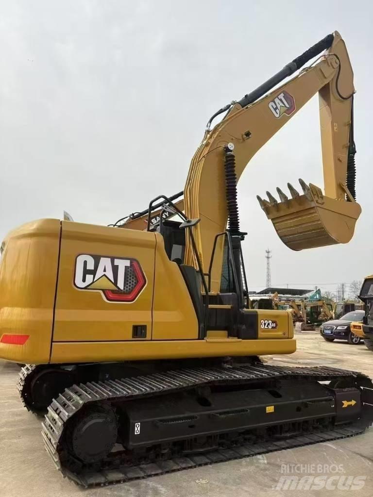 CAT 323GC Pásové rýpadlá
