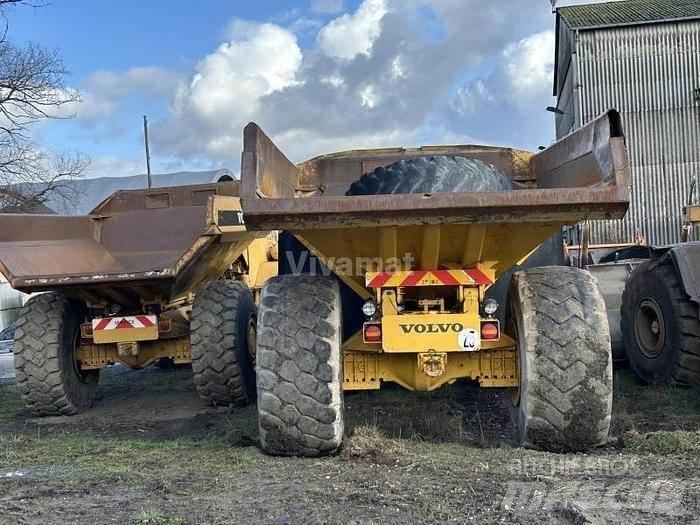 Volvo A 25 B Stavebné sklápače