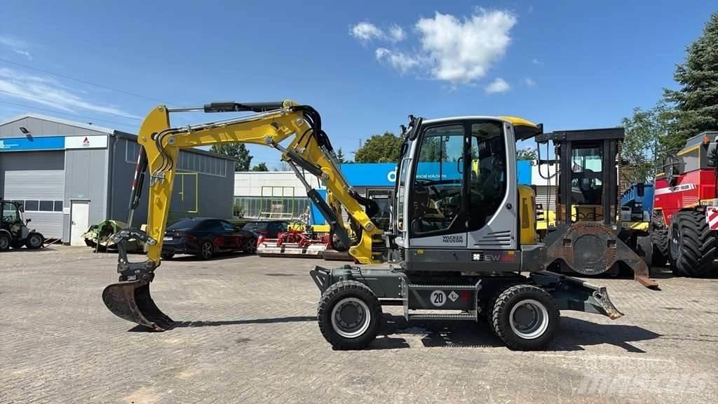 Wacker Neuson EW65 Špeciálne bagre