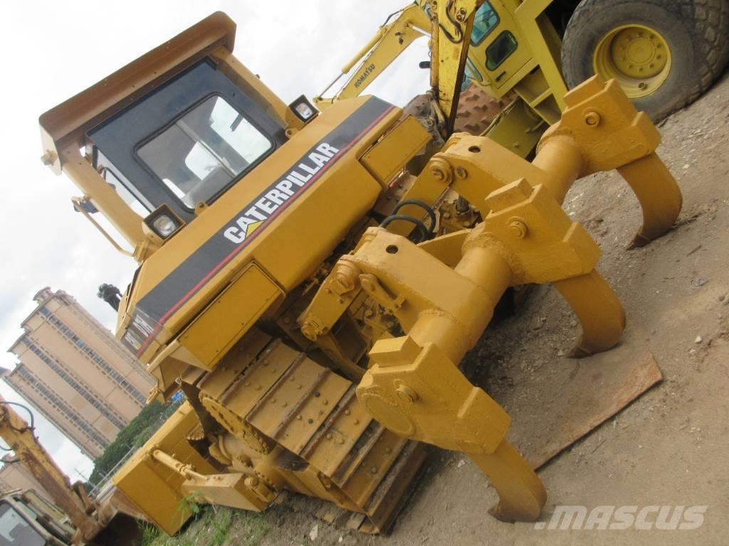 CAT D 7 H Pásové dozéry