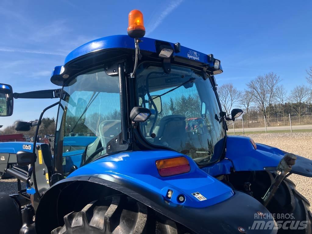New Holland TS 115 A Traktory