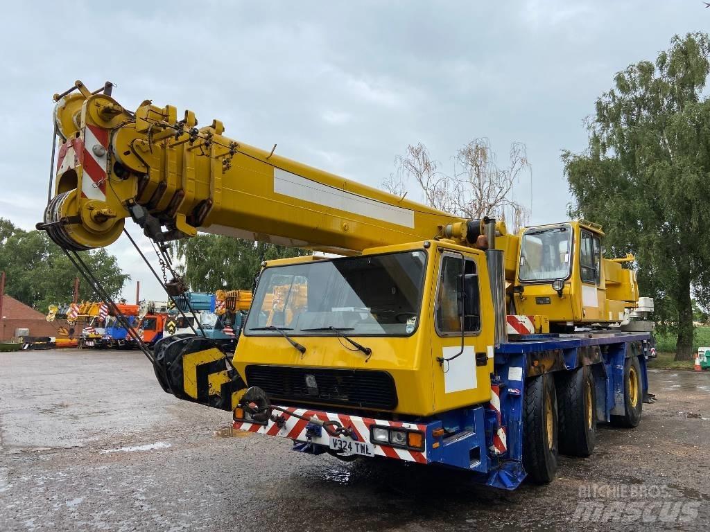 Grove GMK 3050 Univerzálne terénne žeriavy