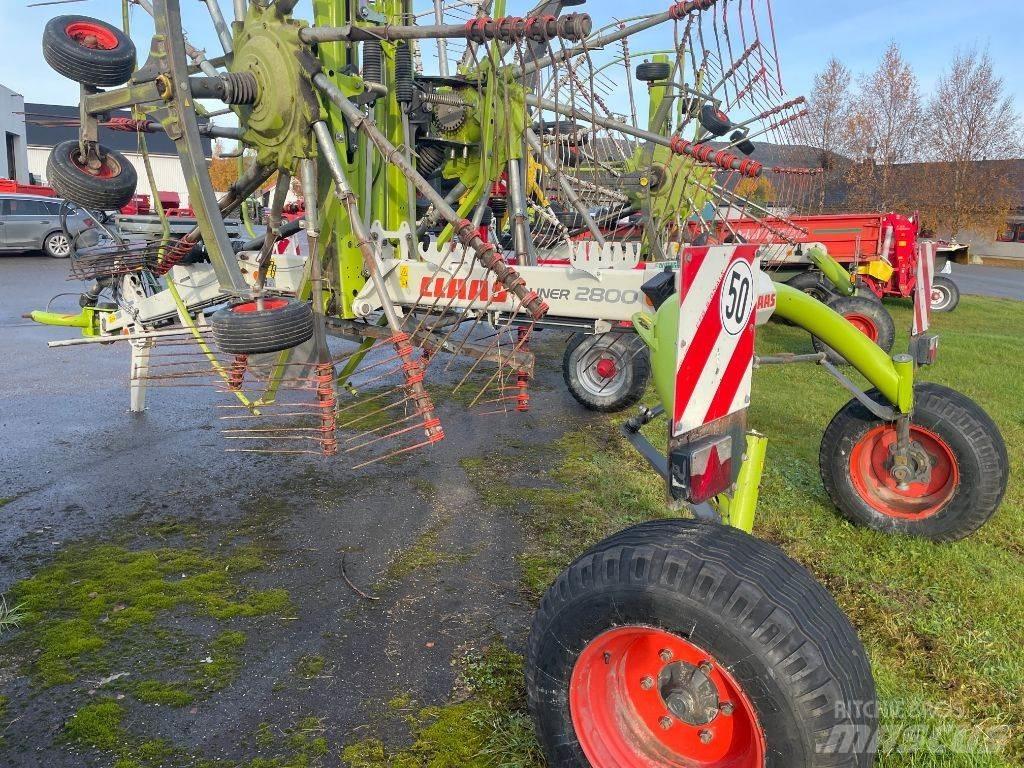 CLAAS Liner 2800 Obracače a zhrabovače sena