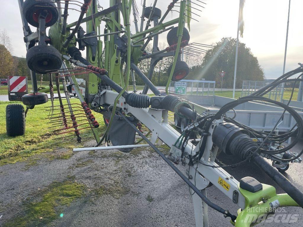 CLAAS Liner 2800 Obracače a zhrabovače sena