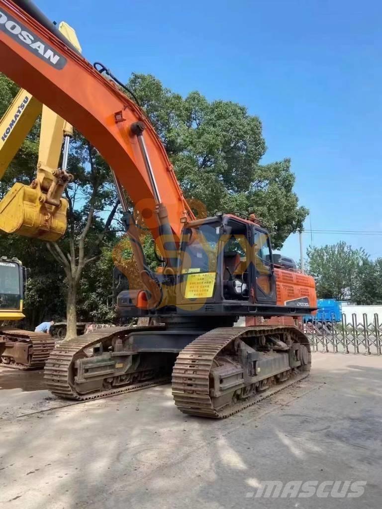 Doosan DX530 LC Pásové rýpadlá