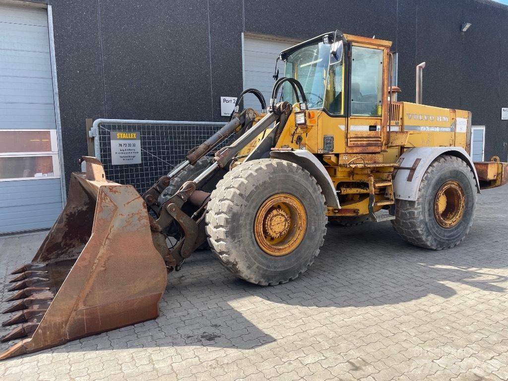 Volvo L120B Kolesové nakladače