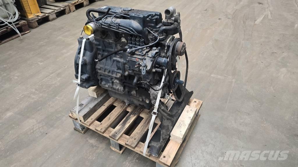 Kubota V 2403 Motory
