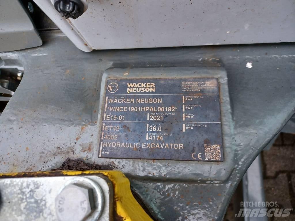 Wacker Neuson ET42 Pásové rýpadlá