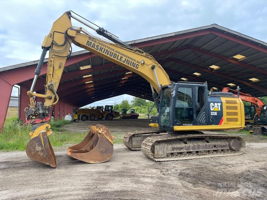 CAT 323 EL Pásové rýpadlá