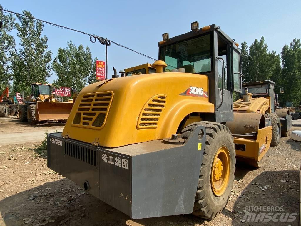 XCMG XSM 220 Ťahačové valce