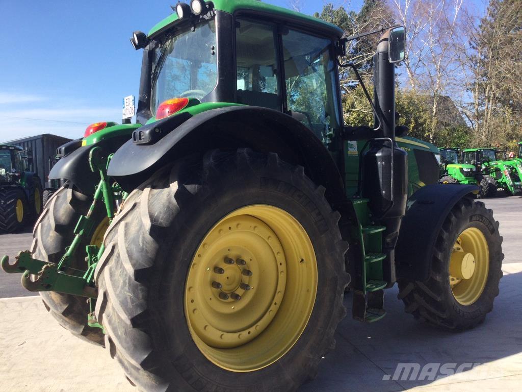 John Deere 6175M Traktory