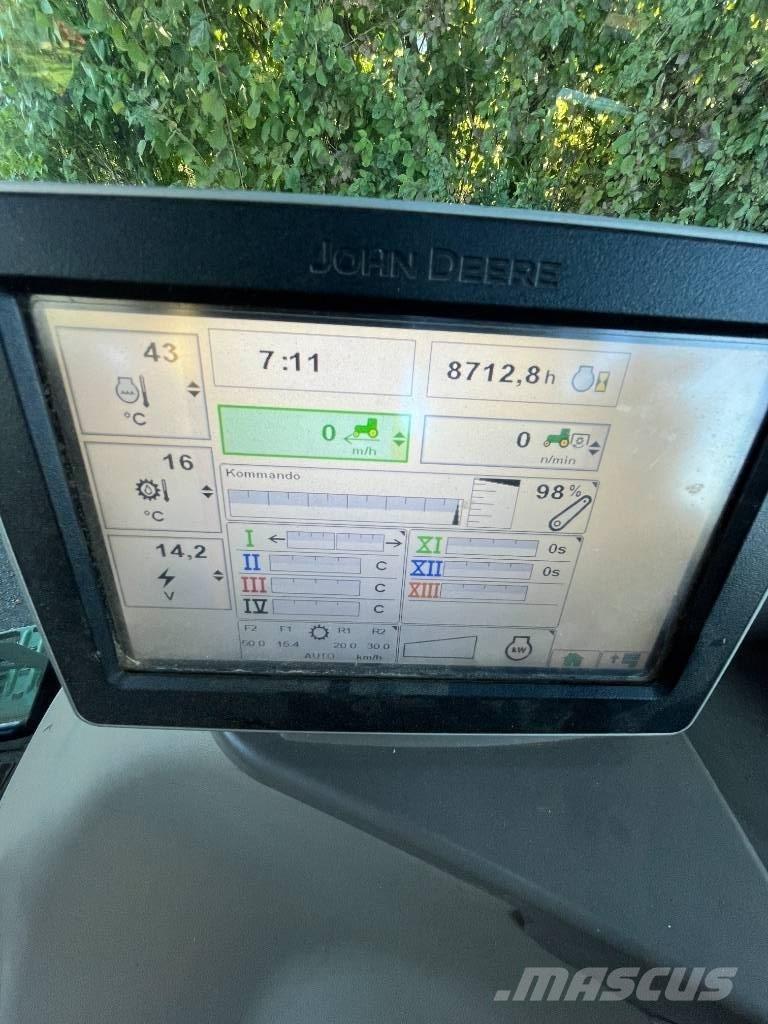 John Deere 6150 R Traktory